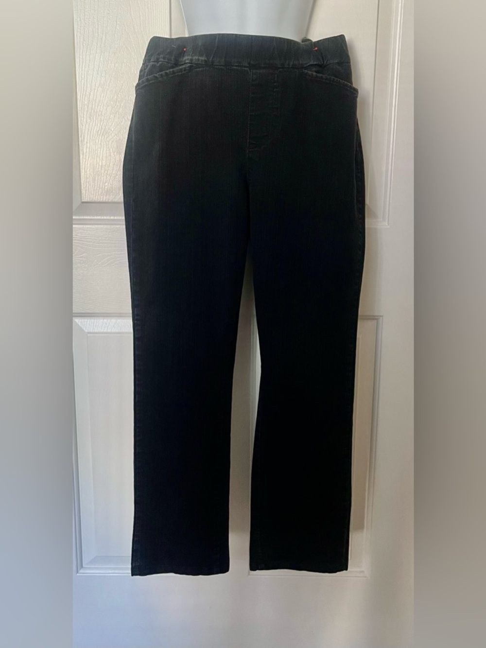 Women's Straight Leg Black Jeans